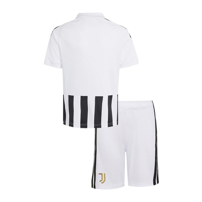 Juventus Koduvorm Jalgpallikomplekt 2026/27